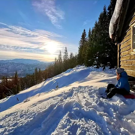 Bjorkelia Apartment *